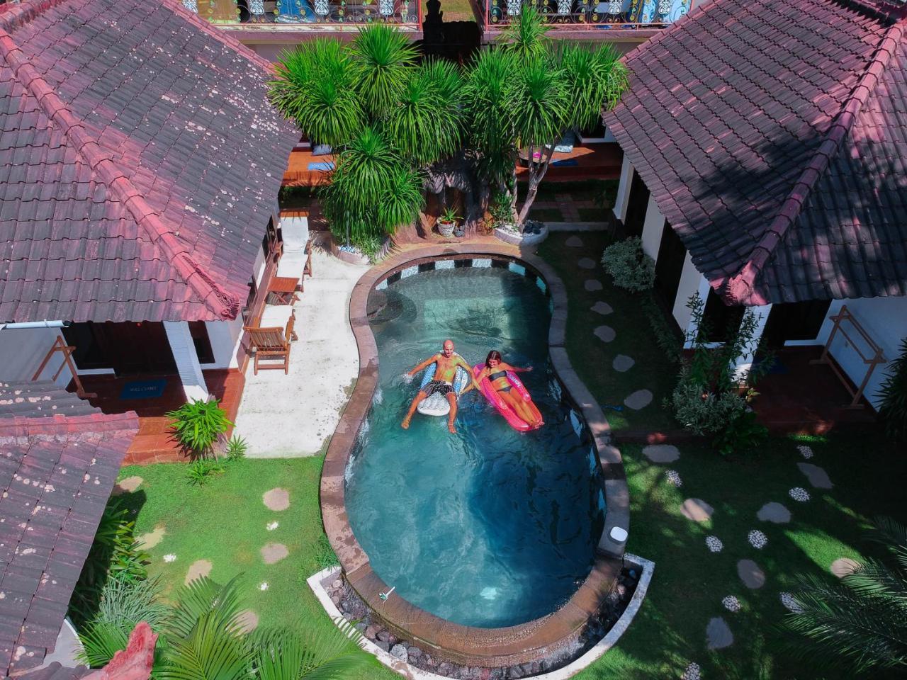 Lunar Dive Resort ทูลัมเบน ภายนอก รูปภาพ