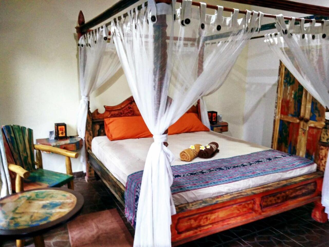 Lunar Dive Resort ทูลัมเบน ภายนอก รูปภาพ